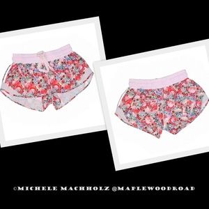 Lululemon Hotty Hot Short Flowabunga 6